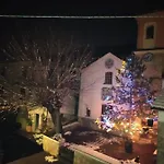Casa Di Nonna Pina A Vigo فندق مبيت وإفطار *