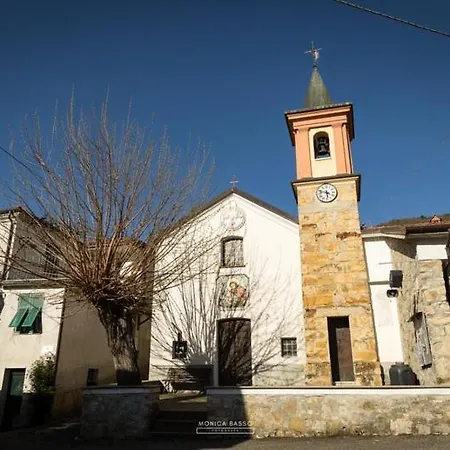 Casa Di Nonna Pina A Vigo ベッド・アンド・ブレックファスト Albera Ligure
