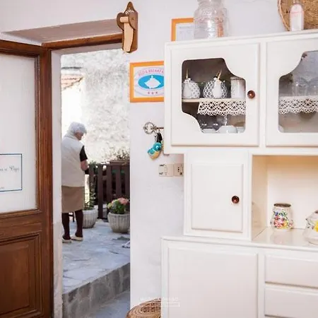 Casa Di Nonna Pina A Vigo Frühstückspension Albera Ligure