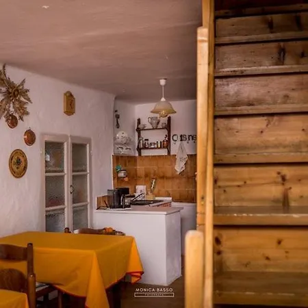 Casa Di Nonna Pina A Vigo Albera Ligure